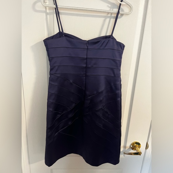 Size 10 purple dress BCBG - Picture 2 of 2